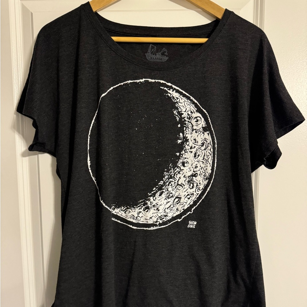 NWOT Slow Loris Moon Tee